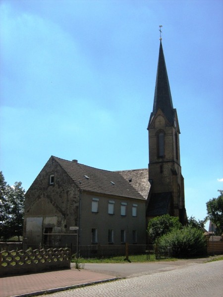 Kirche Kreinitz (Foto Elbe-Roeder-Dreieck e.V.)